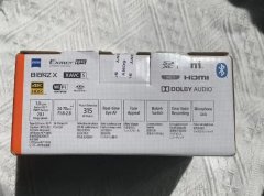 出一台索尼zv1奶白色 全新未拆封 